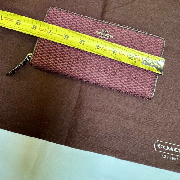 Coach Lexy Burgundy Brown leather trim zip wallet+Dustbag NWOT - Picture 7 of 9